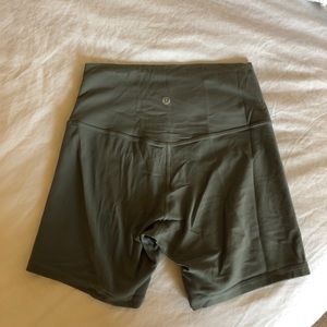 SOLD: Lululemon high waisted align short 6” size 6